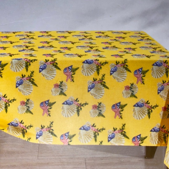 Beach seashell tablecloth,fabric tablecloth, NWT, original packaging,beach decor - Picture 10 of 11